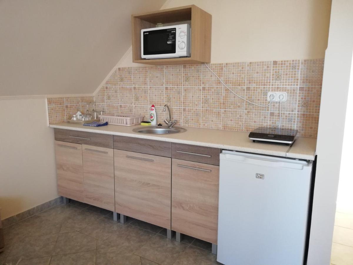 Imola És Andrea Apartmanház Hajdúszoboszló Exterior foto